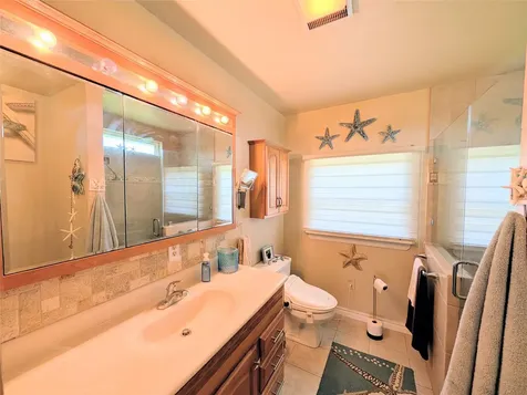 942 Surfview Crystal Beach TX 77650