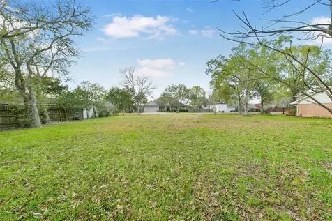 203 Shady Nook Lane Friendswood TX 77546