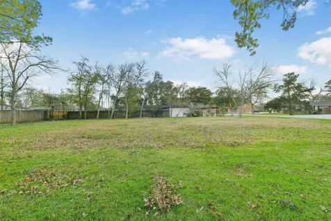 203 Shady Nook Lane Friendswood TX 77546