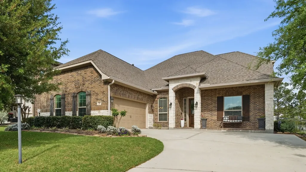 32 Waterford Way Montgomery TX 77356