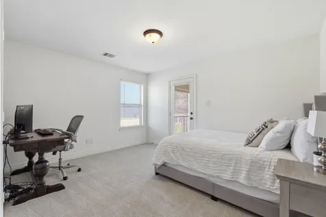 32 Waterford Way Montgomery TX 77356