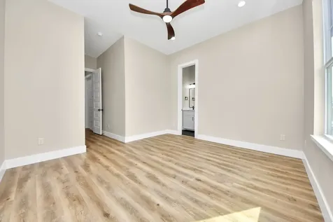 127 E 38th Street Houston TX 77018