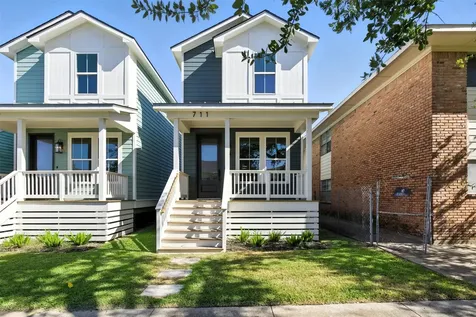 711 Ball Street Galveston TX 77550