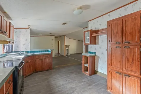 53 Pine Oak Lane Huntsville TX 77340