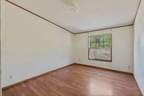 53 Pine Oak Lane Huntsville TX 77340