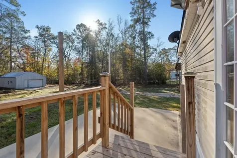 53 Pine Oak Lane Huntsville TX 77340