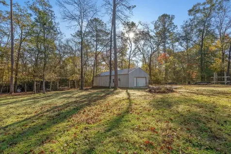 53 Pine Oak Lane Huntsville TX 77340