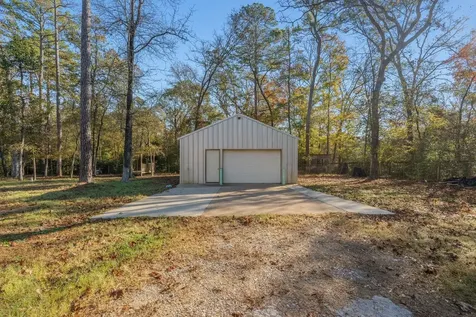 53 Pine Oak Lane Huntsville TX 77340