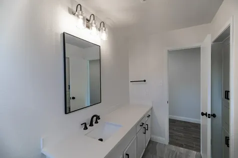20 Charleston Street N Sugar Land TX 77478