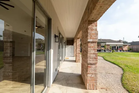 20 Charleston Street N Sugar Land TX 77478