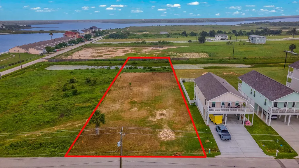 2445 103rd Street Galveston TX 77554