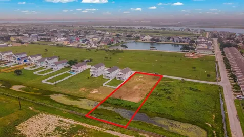 2445 103rd Street Galveston TX 77554