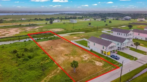 2445 103rd Street Galveston TX 77554