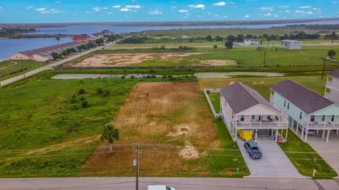 2445 103rd Street Galveston TX 77554