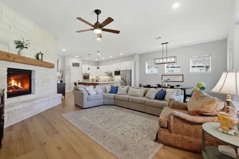 401 N Pilazzo Street Montgomery TX 77316