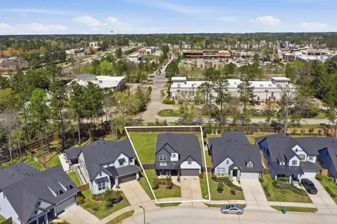 401 N Pilazzo Street Montgomery TX 77316