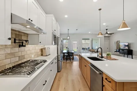401 N Pilazzo Street Montgomery TX 77316