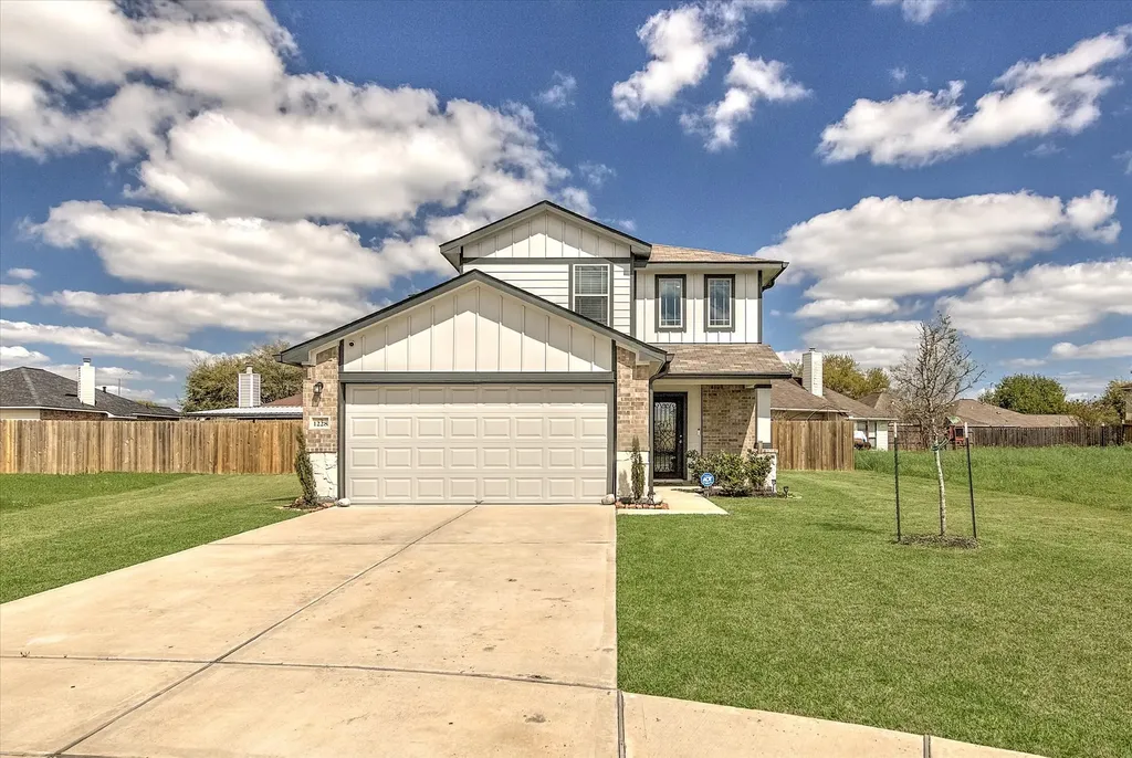 1228 Haverford Lane Dayton TX 77535