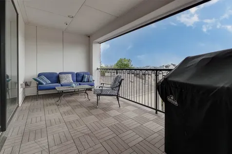 1323 Hunters Meadow Lane Houston TX 77055