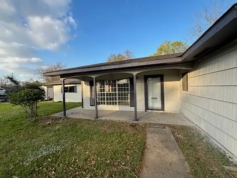 4220 Redwood Drive Beaumont TX 77703