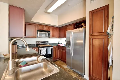 7575 Kirby Drive 1410 Houston TX 77030