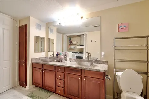 7575 Kirby Drive 1410 Houston TX 77030