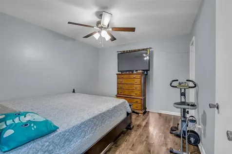 8823 Rutherford Lane Houston TX 77088