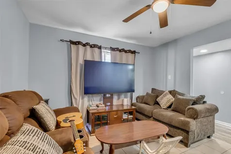 8823 Rutherford Lane Houston TX 77088