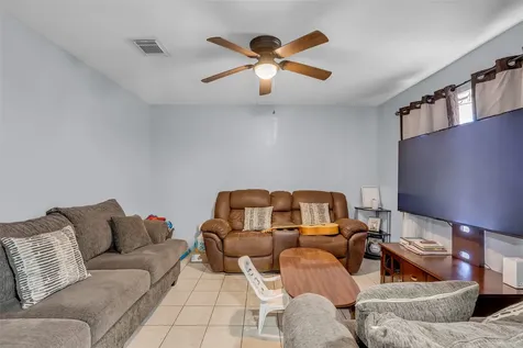 8823 Rutherford Lane Houston TX 77088