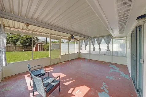 614 Gilpin Street Houston TX 77034