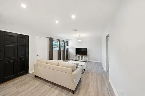 614 Gilpin Street Houston TX 77034