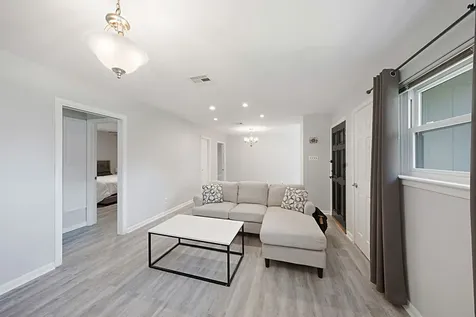 614 Gilpin Street Houston TX 77034