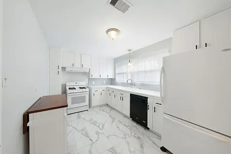 614 Gilpin Street Houston TX 77034