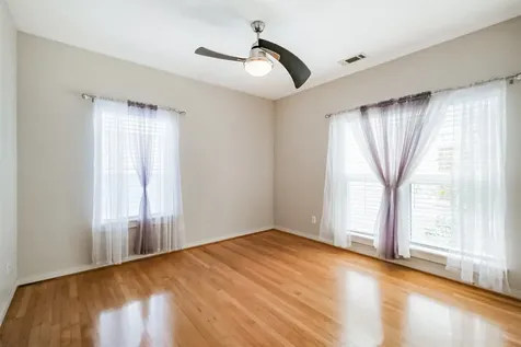 2364 Arlington Street Houston TX 77008