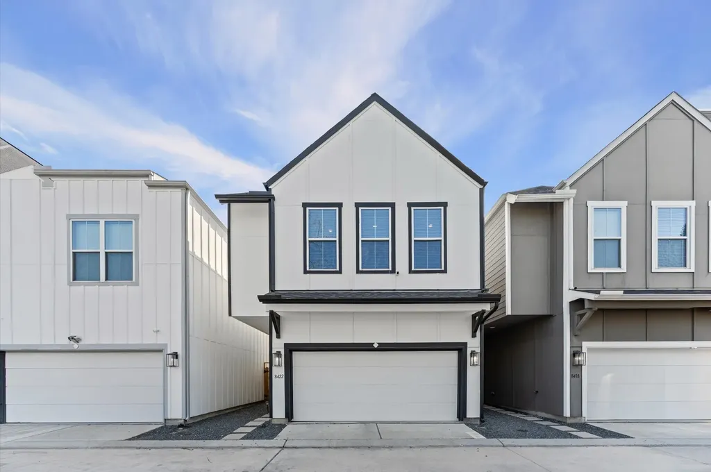 8422 Berry Green Lane Houston TX 77022