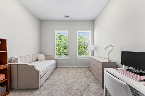 8422 Berry Green Lane Houston TX 77022