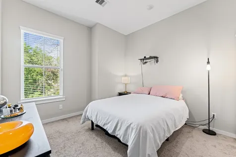8422 Berry Green Lane Houston TX 77022