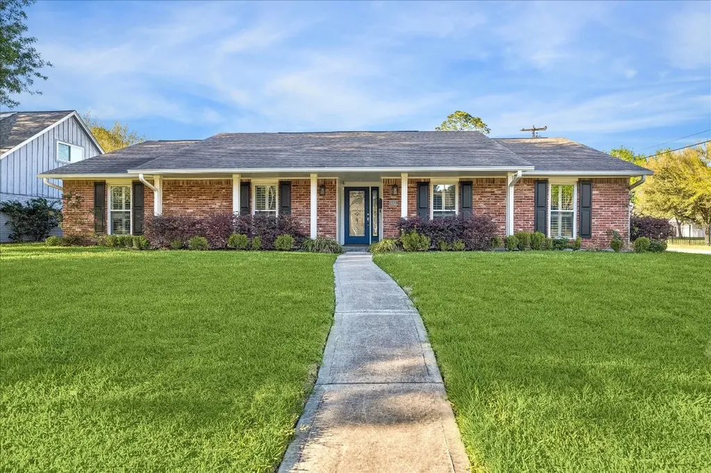 10602 Del Monte Drive Houston TX 77042
