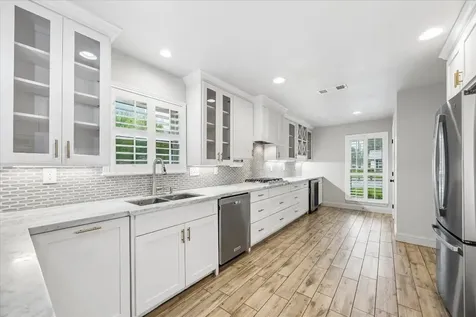 10602 Del Monte Drive Houston TX 77042