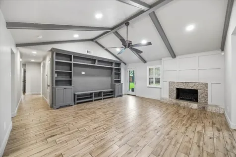10602 Del Monte Drive Houston TX 77042