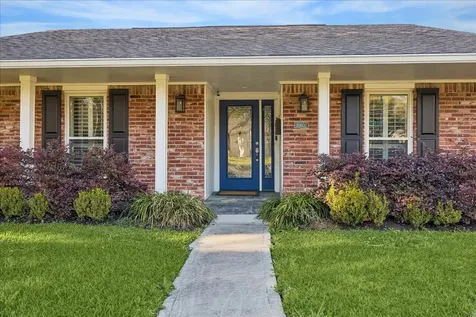10602 Del Monte Drive Houston TX 77042