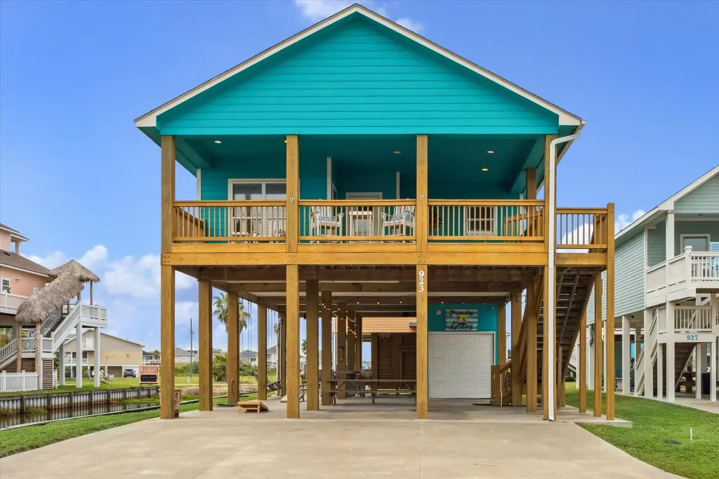 923 Tidelands Drive Crystal Beach TX 77650