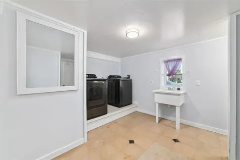 196 Barracuda Street Bayou Vista TX 77563