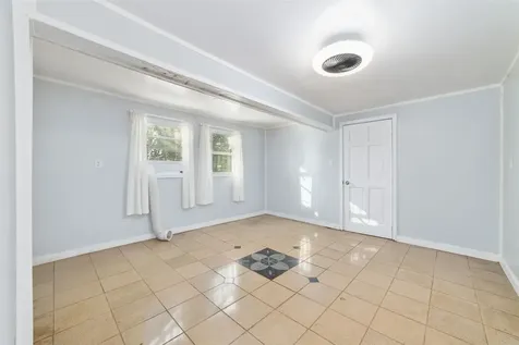 196 Barracuda Street Bayou Vista TX 77563