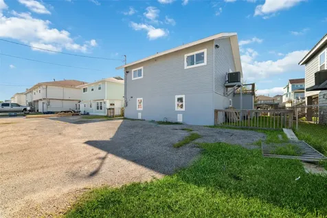 196 Barracuda Street Bayou Vista TX 77563