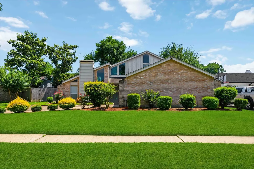 1823 Hilton Head Drive Missouri City TX 77459