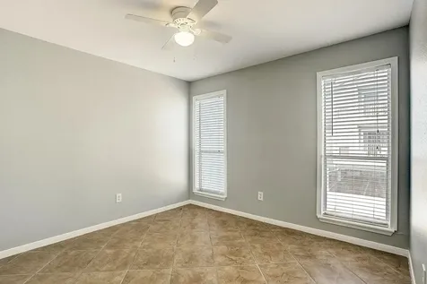 18617 Egret Bay Boulevard 1001 Webster TX 77058