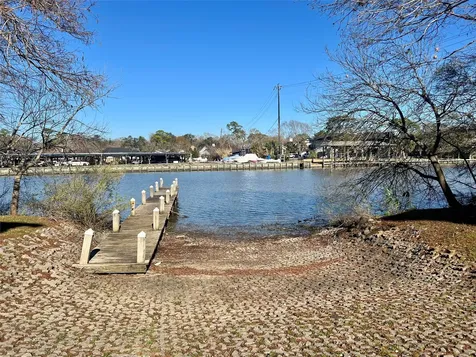 18617 Egret Bay Boulevard 1001 Webster TX 77058