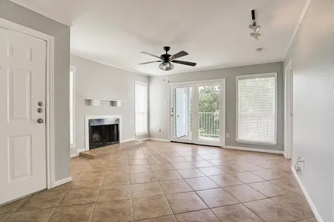 18617 Egret Bay Boulevard 1001 Webster TX 77058