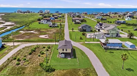 4014 6th Street Galveston TX 77554